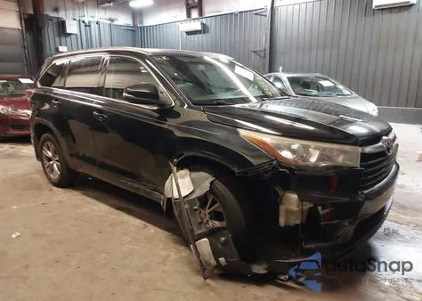 2015 Toyota Highlander Xle V6 from USA, damaged, VIN 5TDJKRFH7FS109674